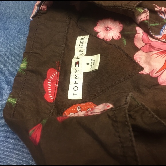 Tommy Hilfiger Hibiscus print shirt 🌺 - Picture 4 of 4